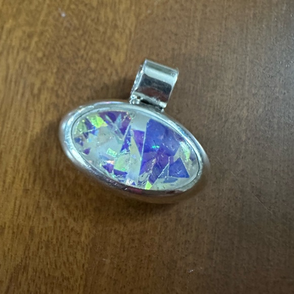 925 Sterling Silver and Crystal iridescent Pendant - Picture 2 of 4